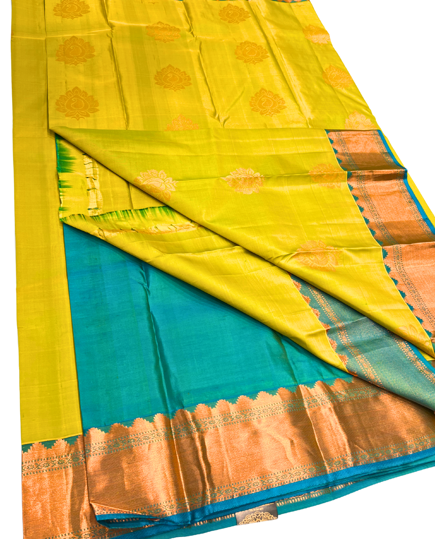 Vibrant Green Pure Kanchipuram Silk Saree with Traditional Gold Motifs