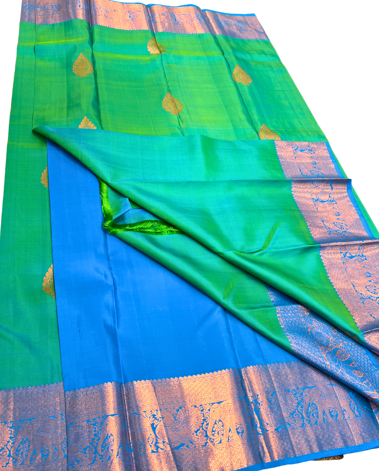 Elegant Emerald Green Pure Kanchipuram Silk Saree with Golden Motifs