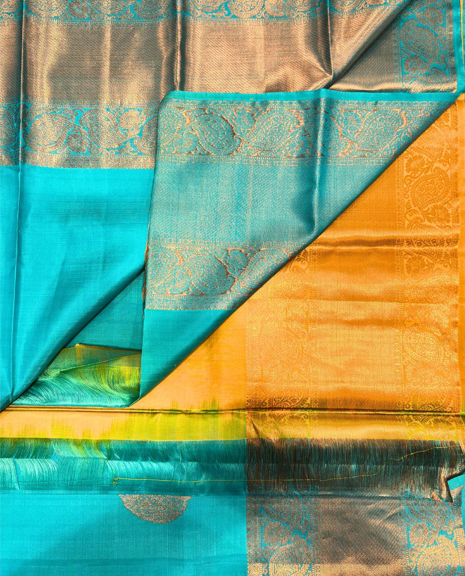 Timeless Teal Kanchipuram Silk Saree with Rich Gold Border